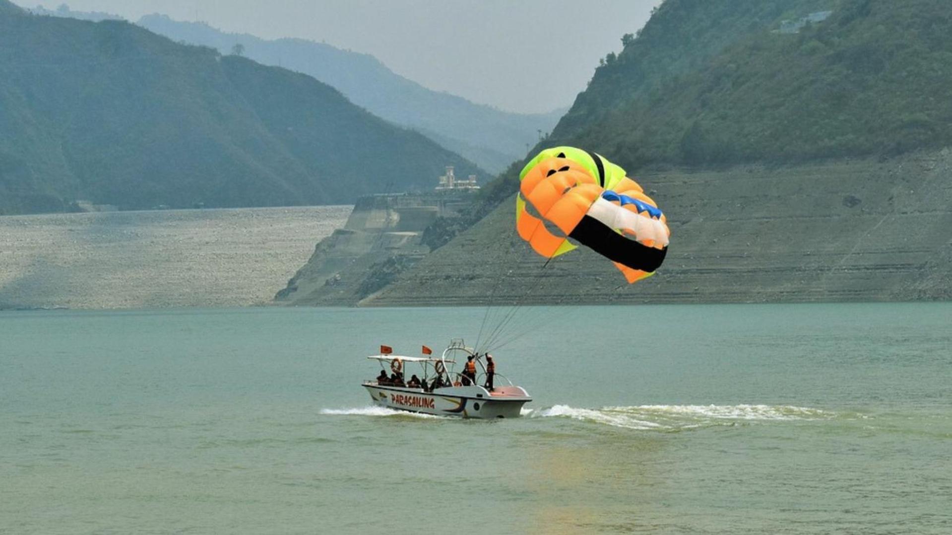Haut Monde King'S Paradise Resort Kanatal Exteriör bild